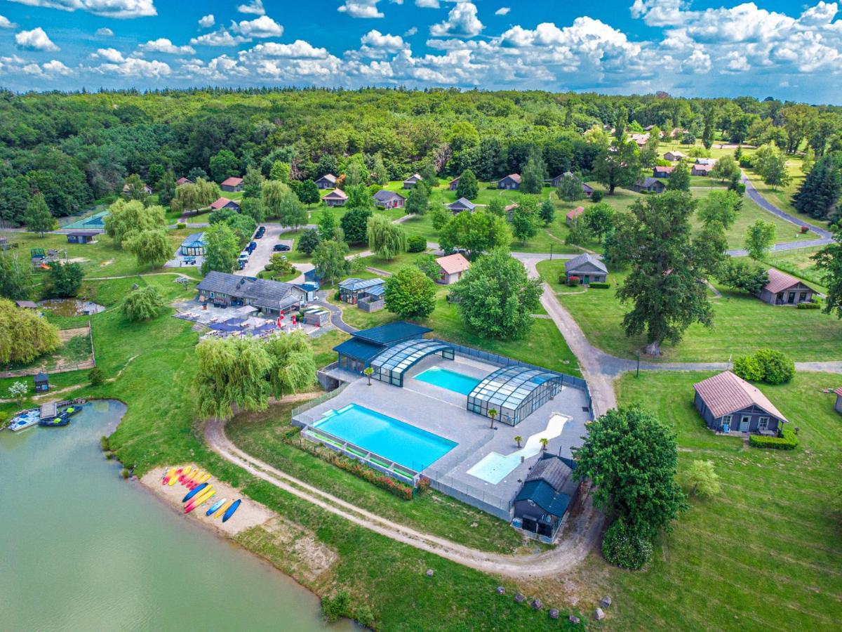 Le Camping Grand Cerf Hotel Gimouille Екстериор снимка
