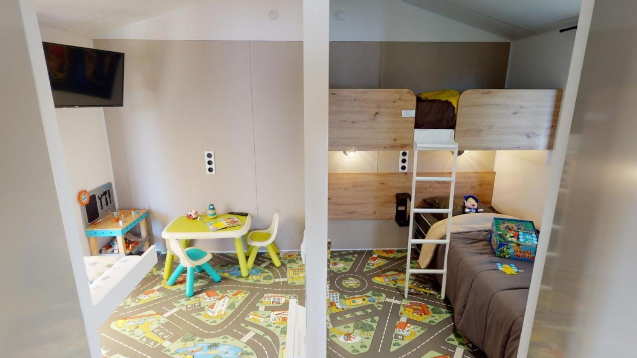 Le Camping Grand Cerf Hotel Gimouille Екстериор снимка