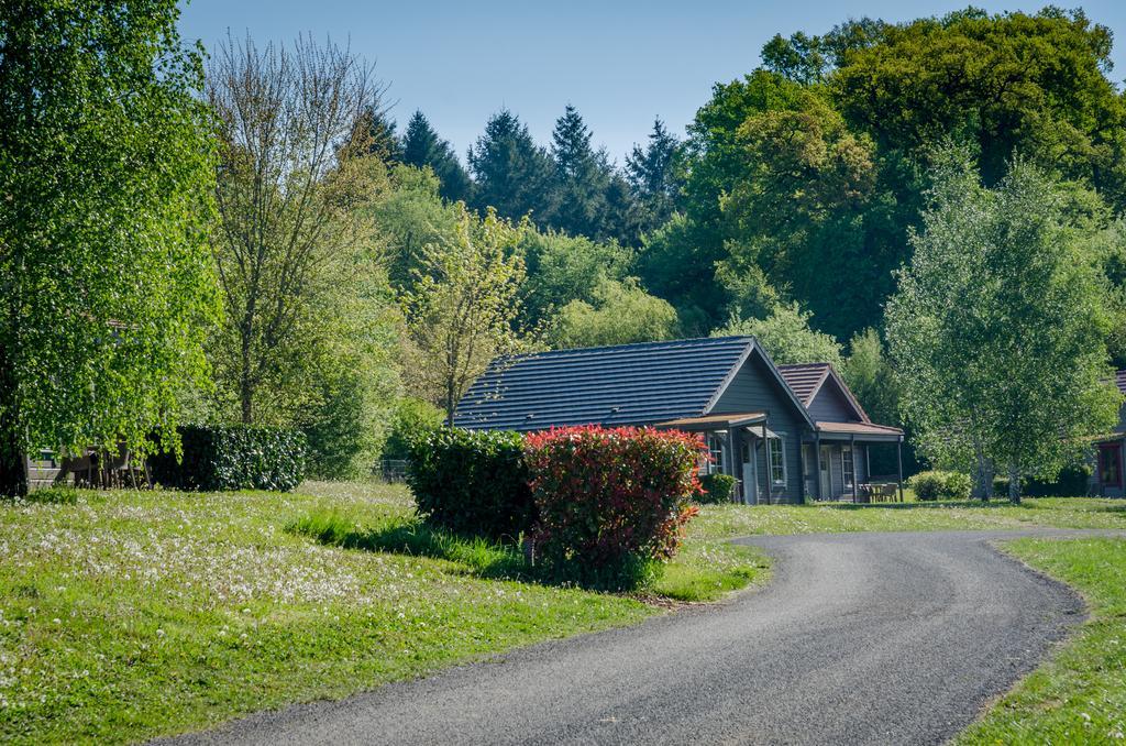 Le Camping Grand Cerf Hotel Gimouille Екстериор снимка