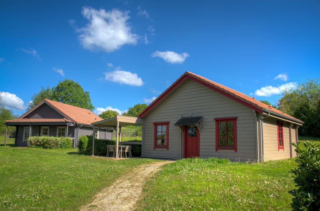 Le Camping Grand Cerf Hotel Gimouille Екстериор снимка